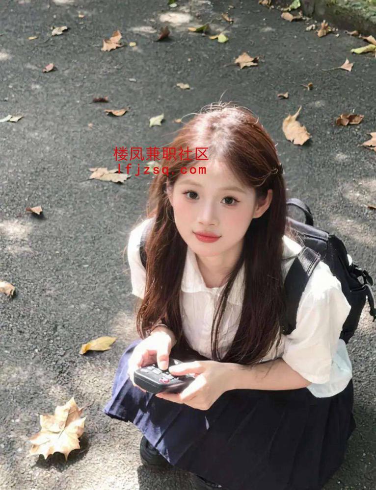 白皙水嫩妹子自带公寓个人