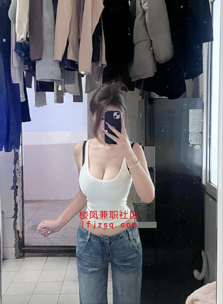 呼市温柔极品大奶妹