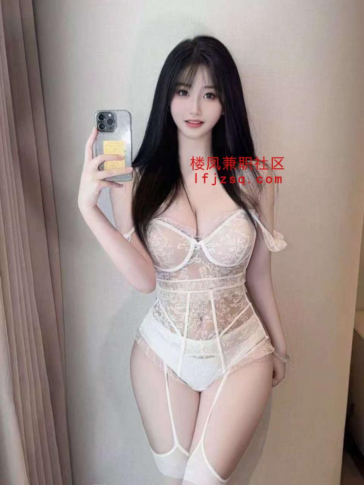 制服诱惑性感嫩妹