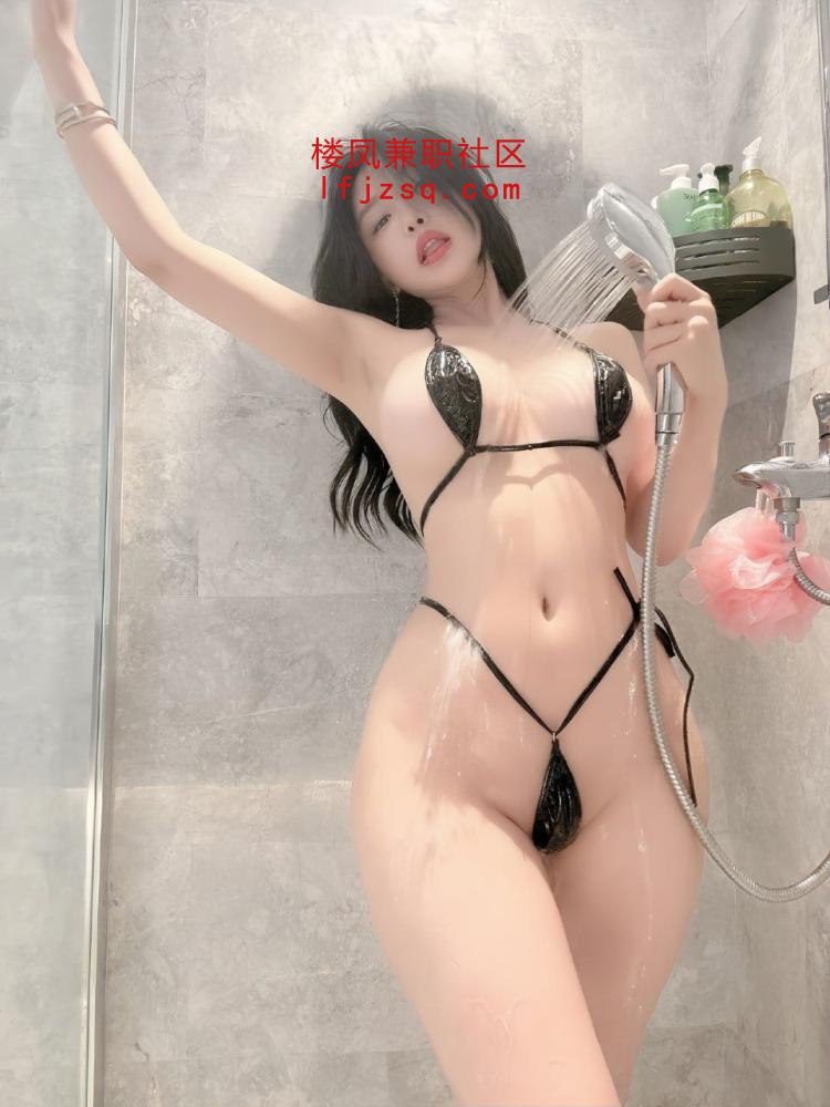 小穴粉色学校兼职的妹妹