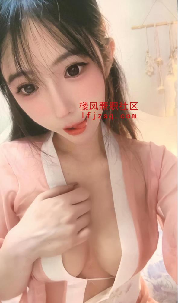 天津性感美乳粉嫩性感小姐姐穿透视汉服好诱人啊