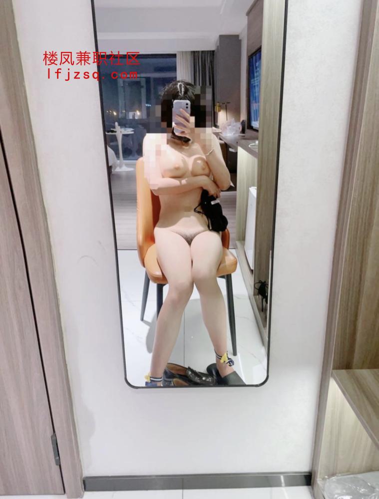 校外兼职青春嫩妹敏感易高潮小穴粉奶子结实有手感QQ3868875944