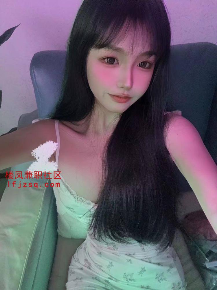 刚下海嫩妹子公寓面付