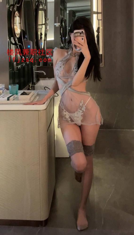 上海极品小嫩妹可以调教乖巧很配合