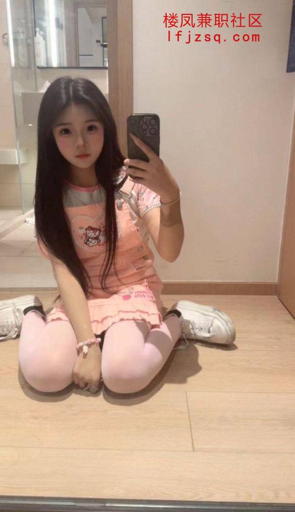 台州嫩妹逼紧水超多