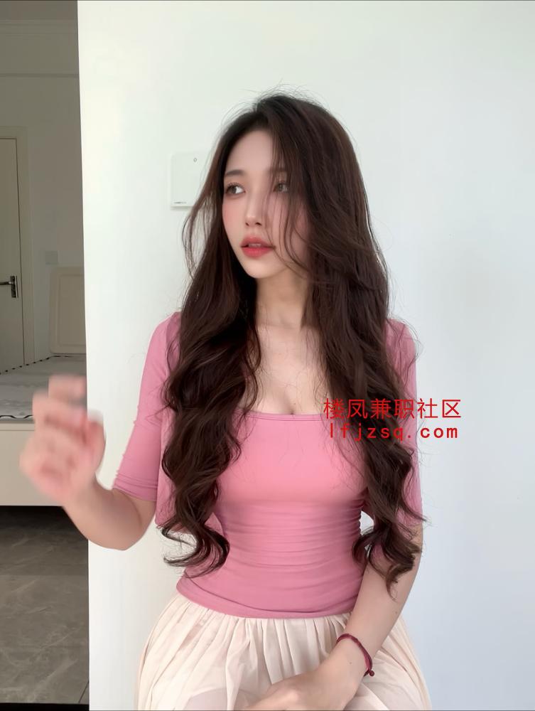 什么姿势都配合，白白嫩嫩的穴