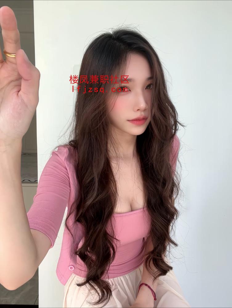 什么姿势都配合，白白嫩嫩的穴
