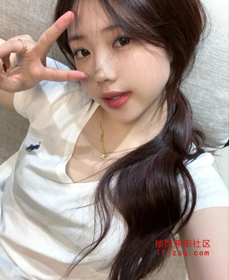 天然白虎学生妹少妇人妻🈚定金🉑内射