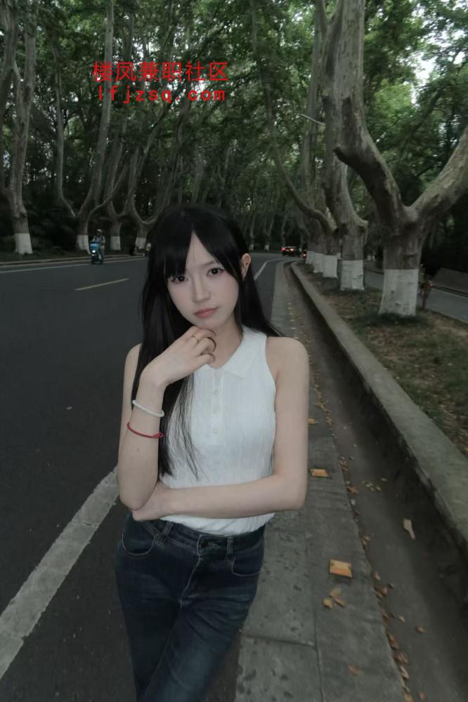 约吕梁市清纯学生刚刚下海兼职特别粉嫩甜美好紧