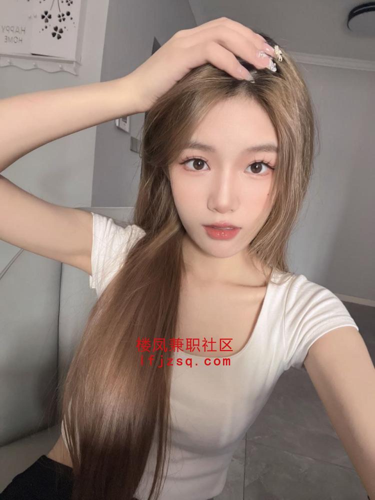 佛山非常棒的丰满颜值风骚小妹足交