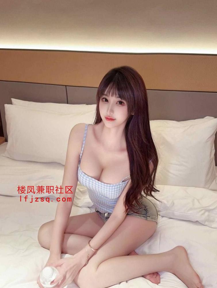 黔东极品邻家兼职嫩妹三点粉掌中b小细腰