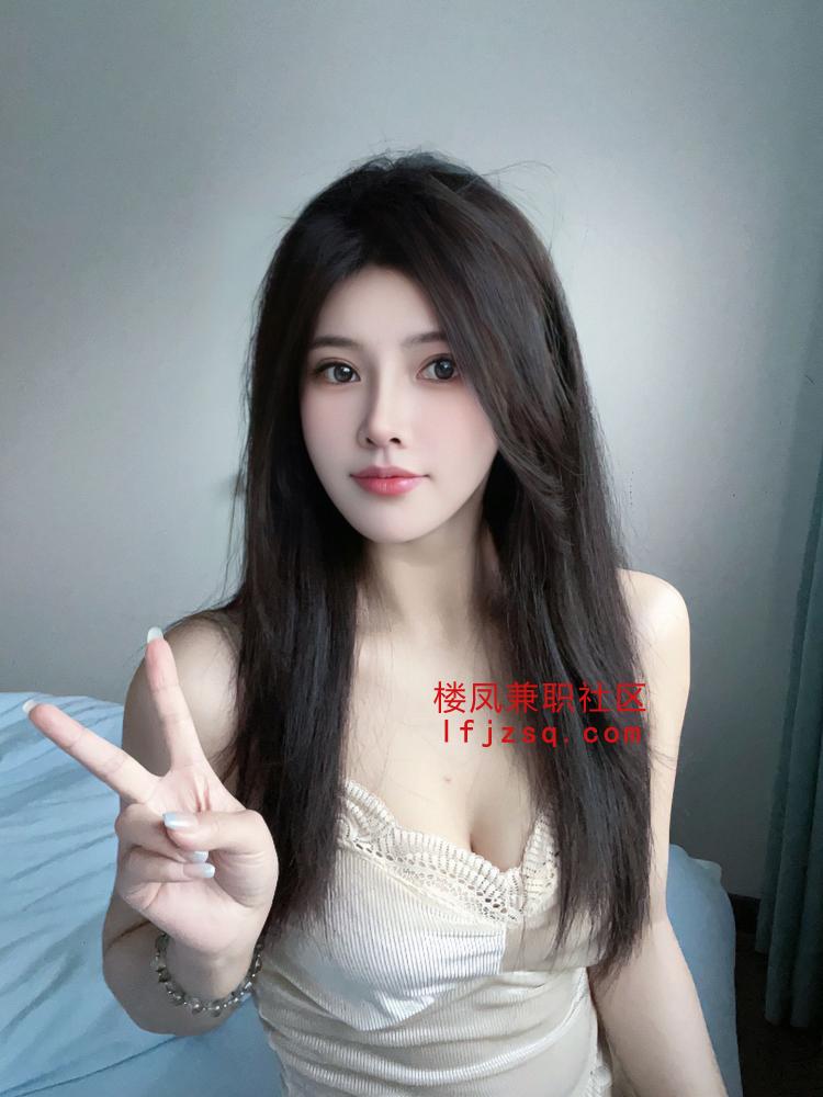清纯甜美老师身材丰满御姐多汁