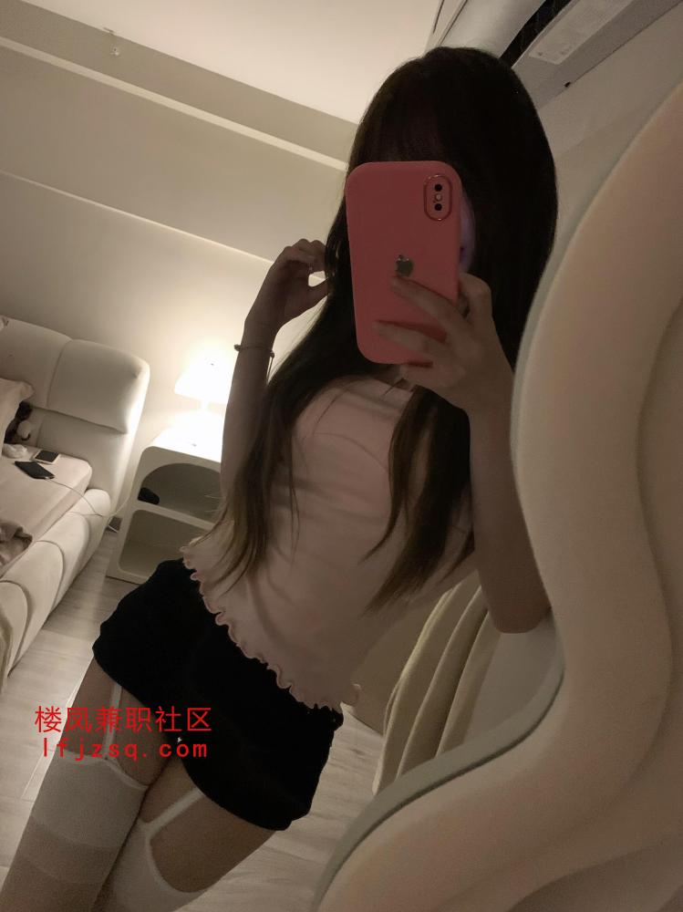 气质美女主动淫欲吸乃