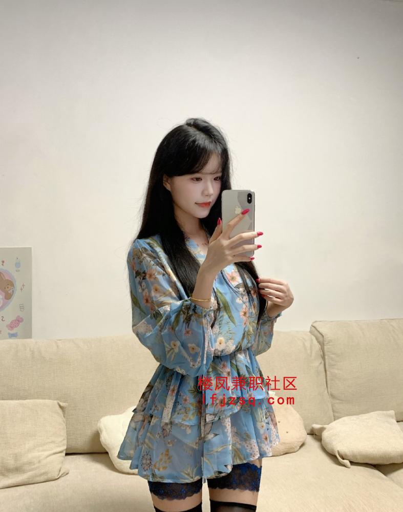 刚破处下海不久嫩妹又紧又粉