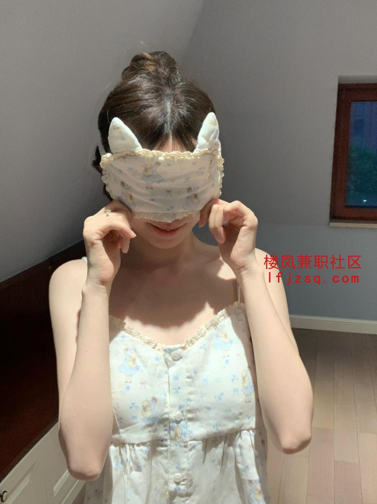 超热情的美女老师 小女友的感觉
