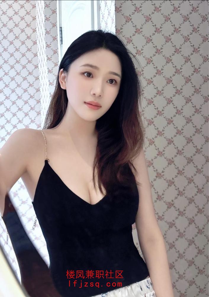 南京白虎蜜桃臀丝袜诱惑小娇妻