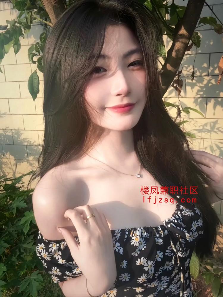 咸阳极致黑丝销魂诱惑小骚货