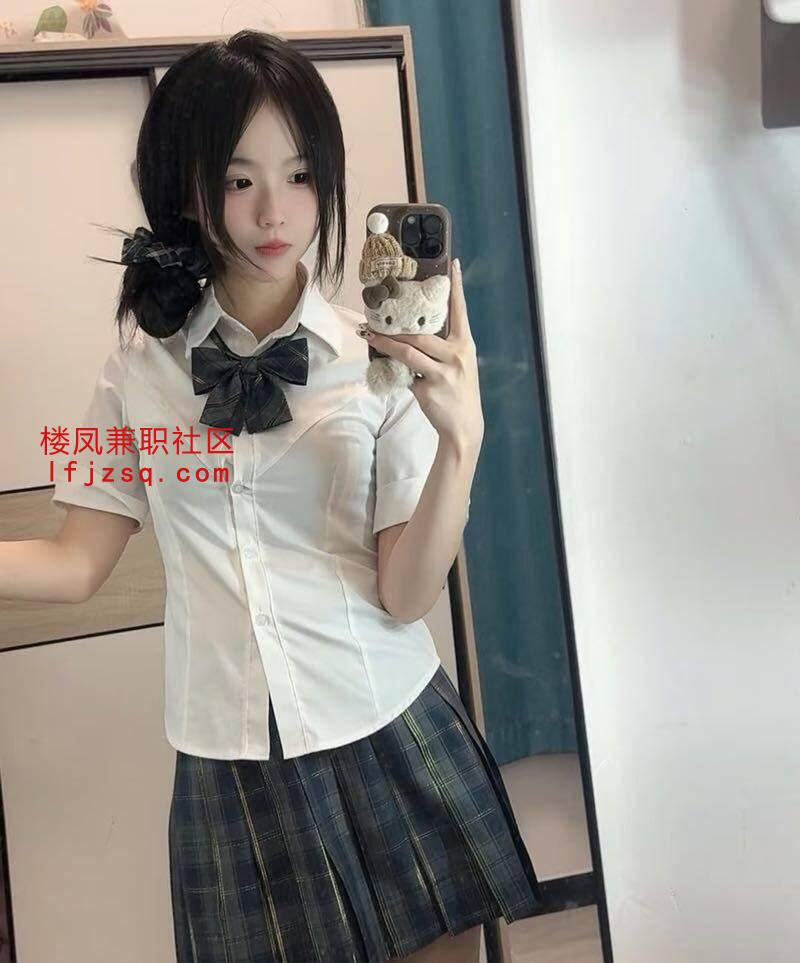 天津风骚颜值肥臀老师学生