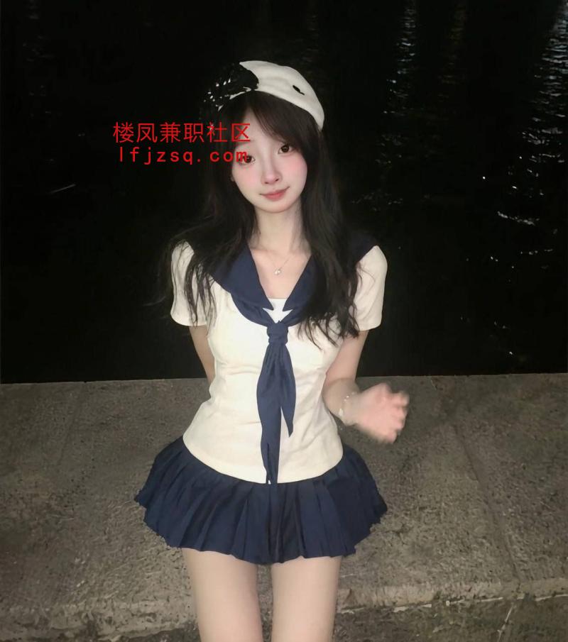 武汉性感白嫩高挑学姐