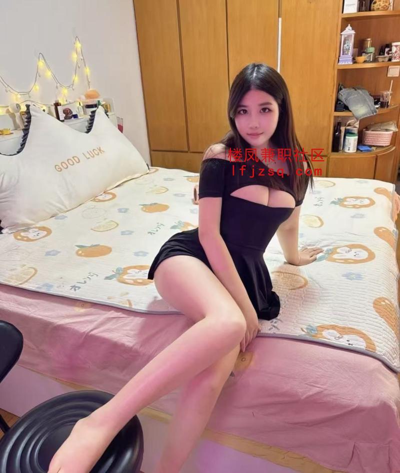 天津粉嫩多汁丰满大奶妹