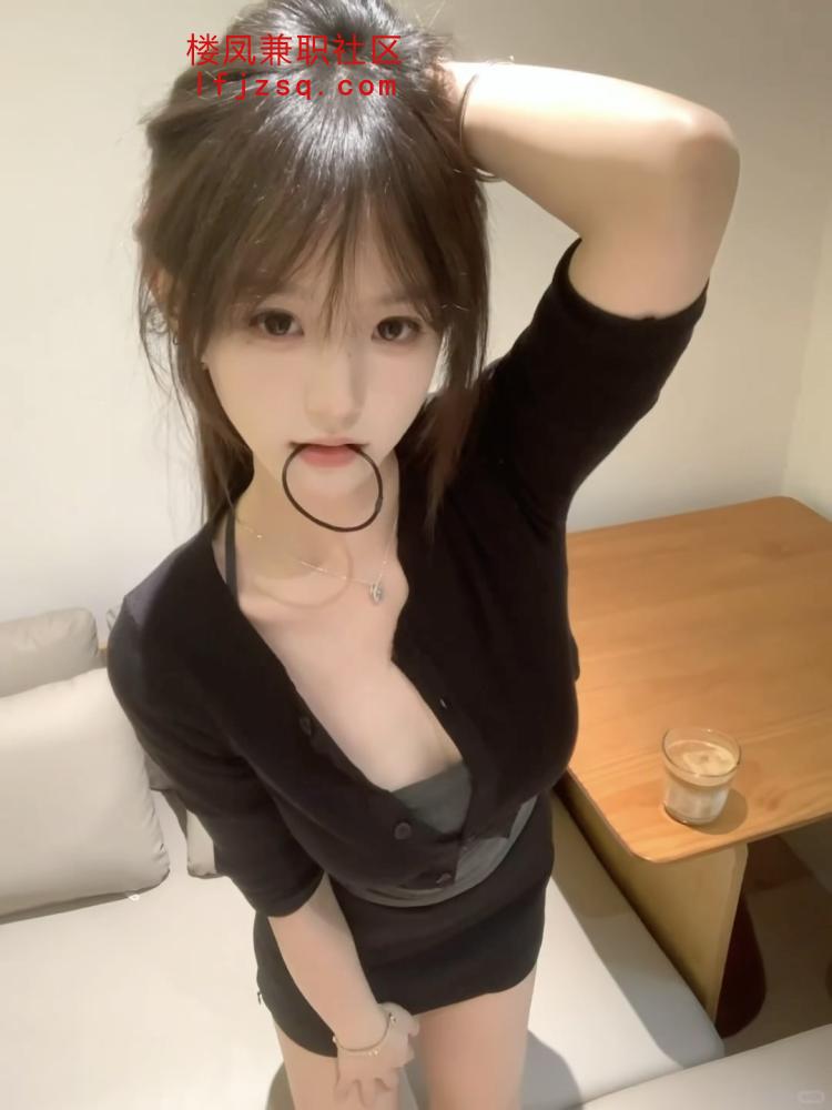 宝山05极品反差风骚尤物粉嫩少女初恋的感觉