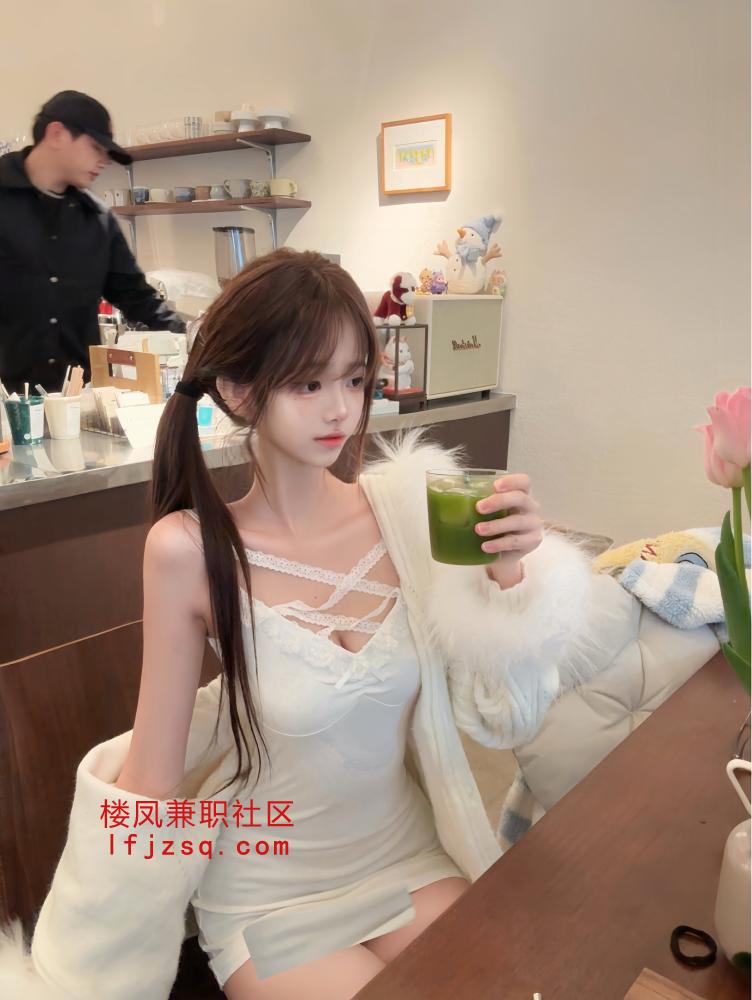 武侯反差甜妹下海兼职敏感体质水多易高潮