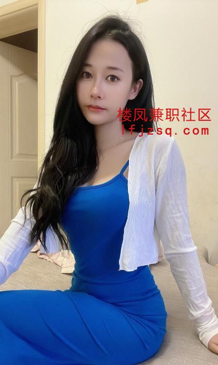 朝阳娇小可爱妹妹粉嫩逼紧淫水拉丝
