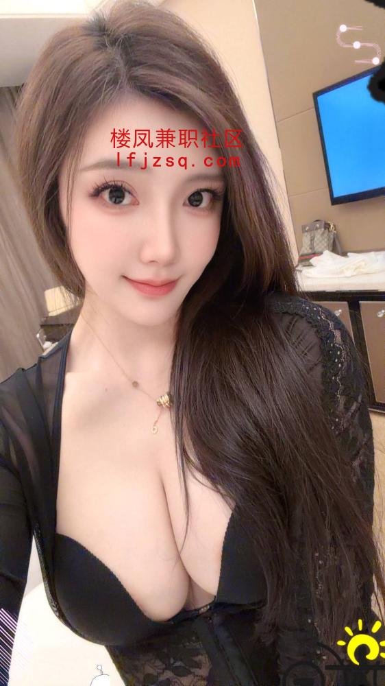 妩媚多姿小骚妇诱惑美乳