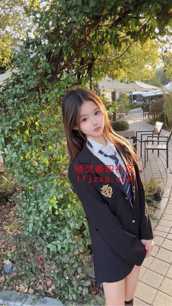 制服大学生萝莉在线兼职