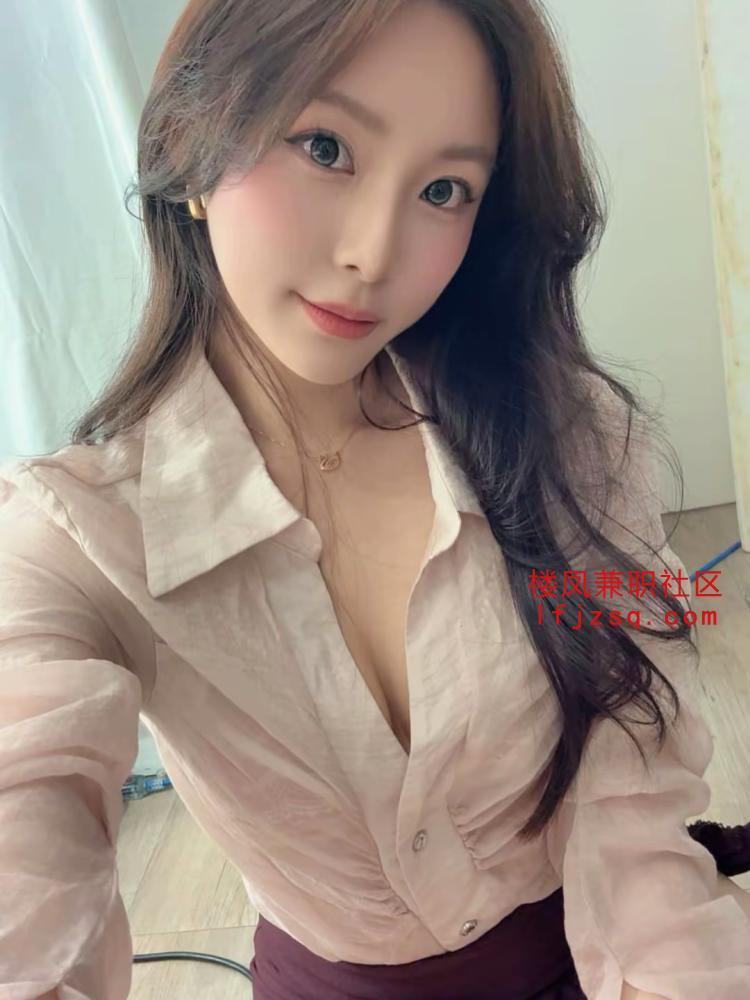 靠谱嫩妹丰乳翘臀专业服务极品丰满水嫩身材