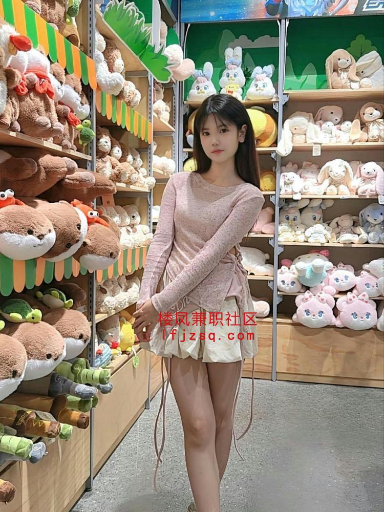南宁寻欢可舌吻骨感美女黑丝
