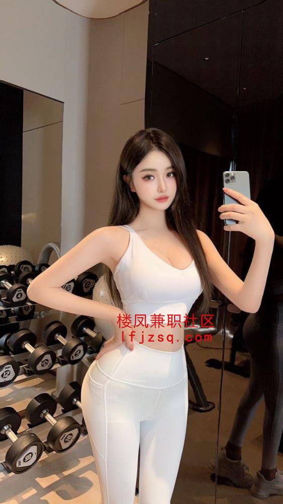 乌市水多翘臀风骚小姨