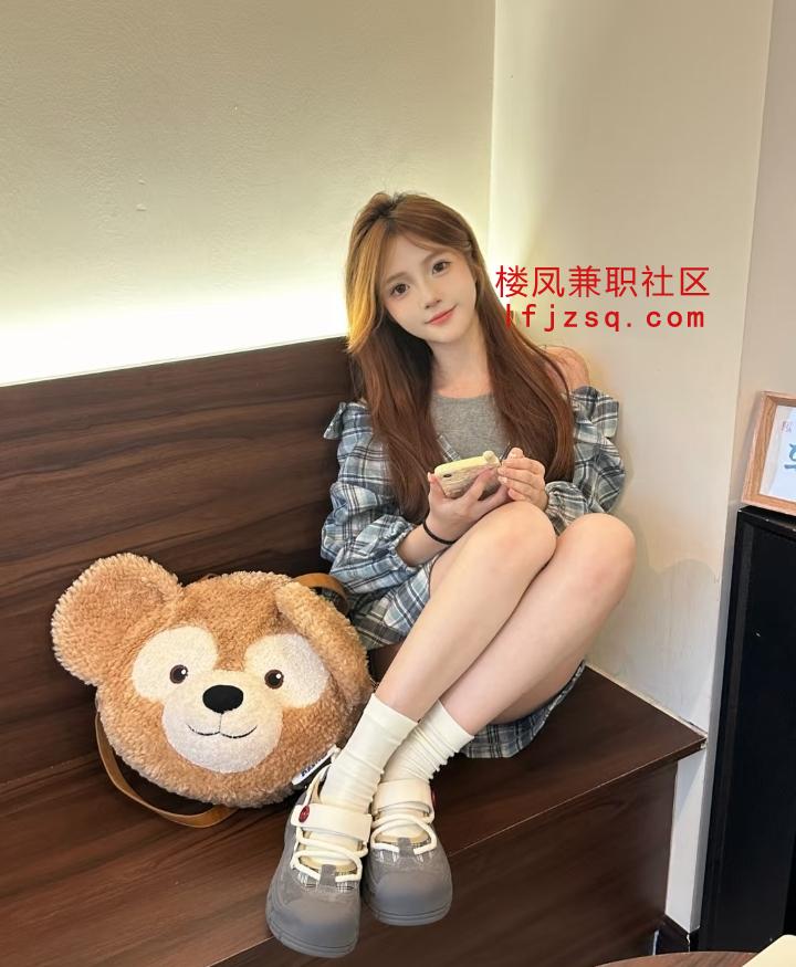 小妹变淫荡母狗，反差感拉满到窒息