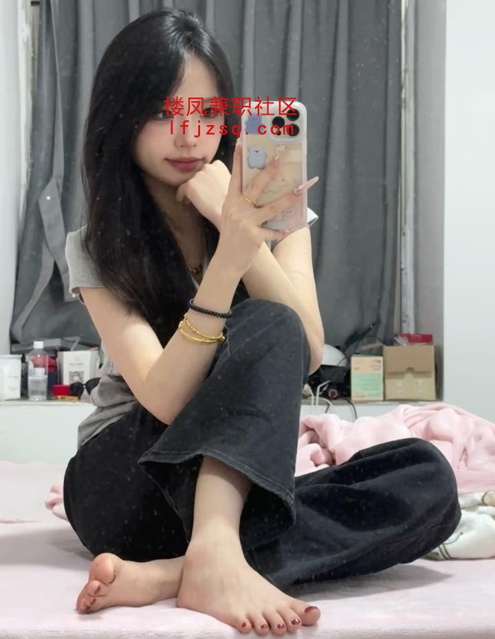 水润粉嫩刚做的妹妹很乖巧