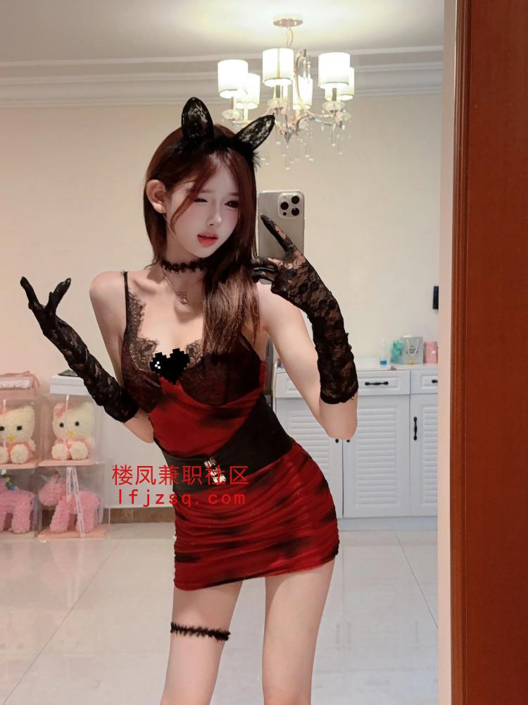 服务不错的丰满小姐姐，蜜桃小酥胸性感小妖精