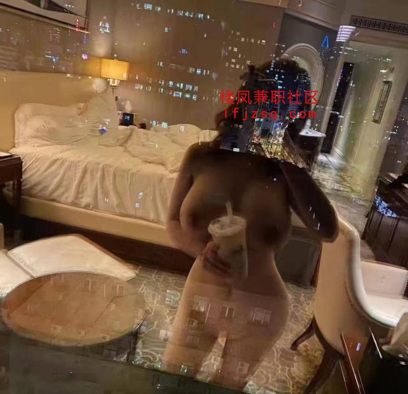 大奶粉嫩制服淫妇花样多口活好