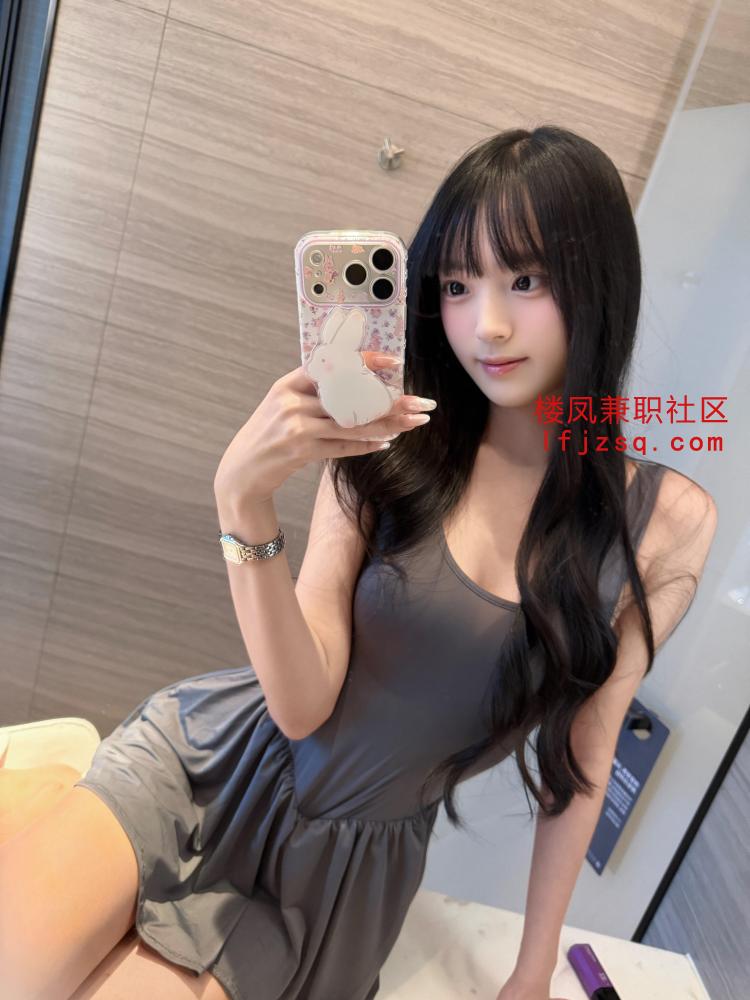 妹妹紧俏粉鲍很会迎合配合