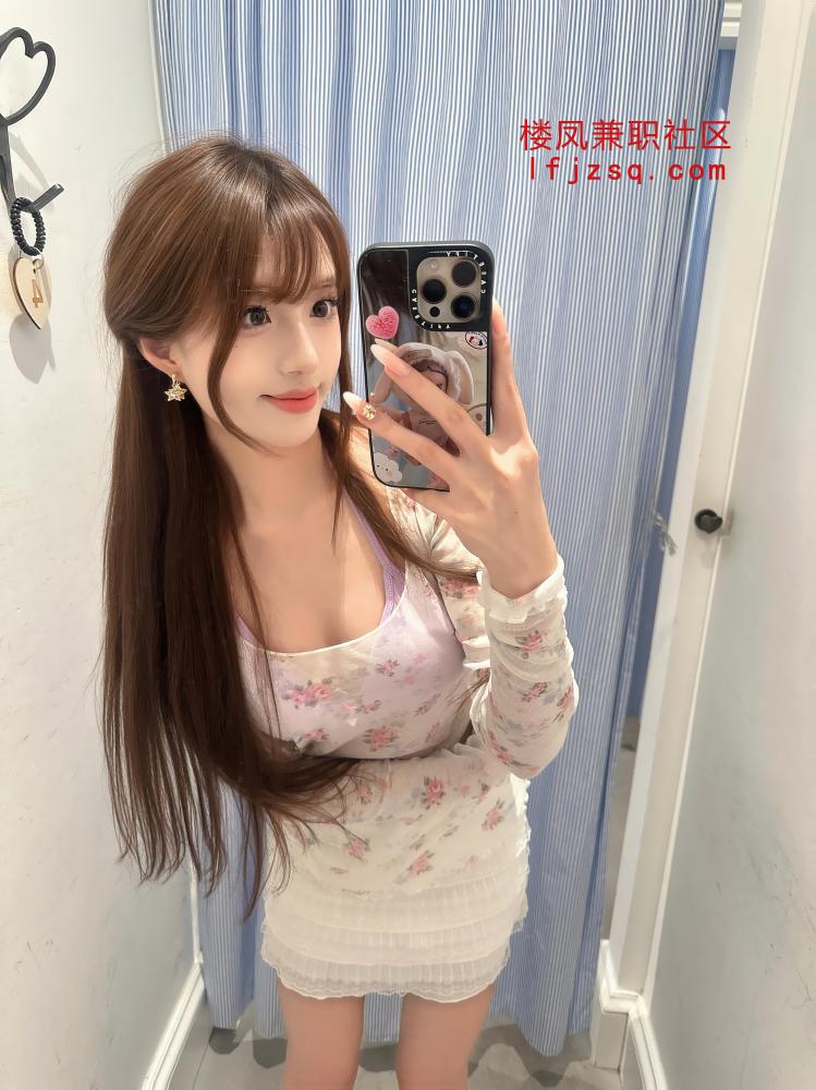 非常温柔大胸甜妹会夹汁多