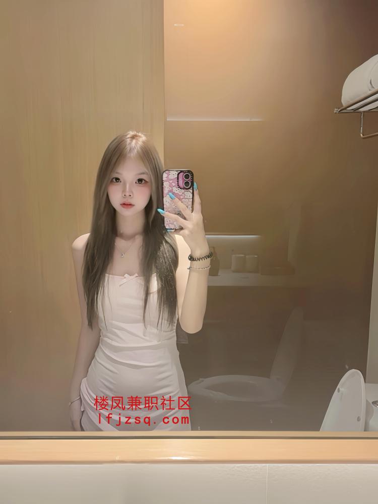 极品小嫩妹..人甜B又嫩水又多