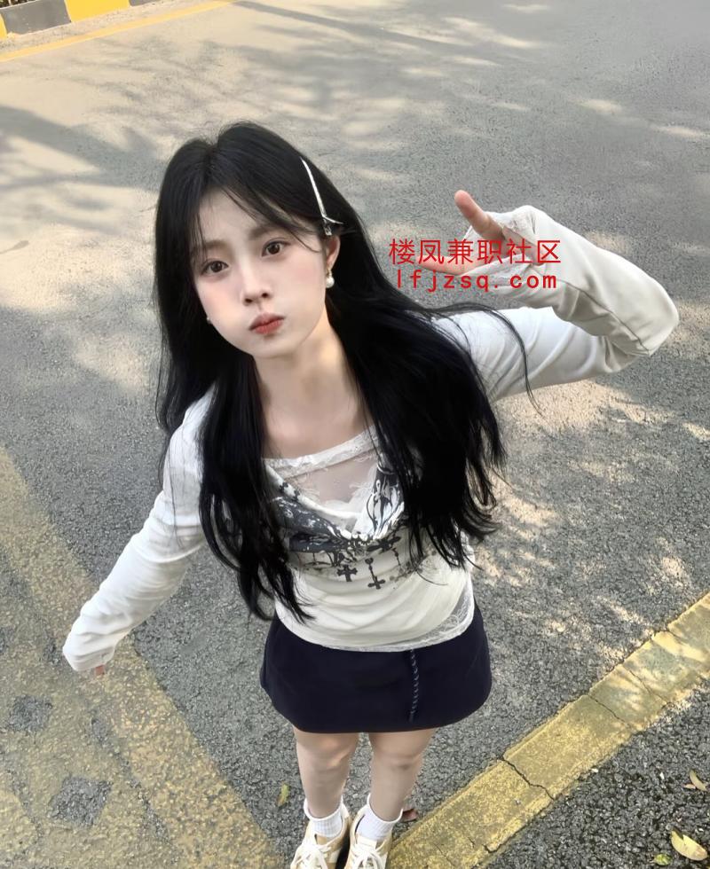 肤白貌美骚嫩妹只外出