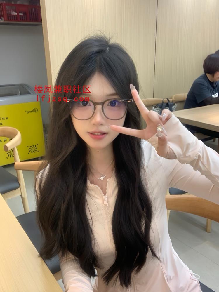 骚嫩00后逼紧水多妹妹只上门