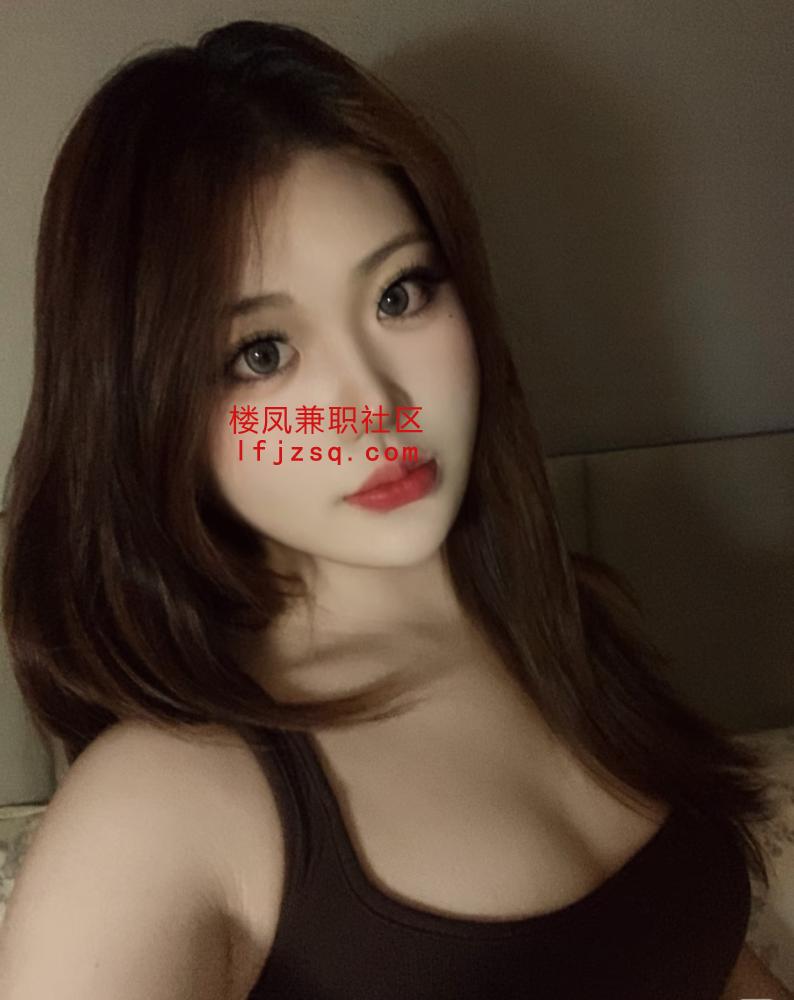 韵味十足的大奶妹