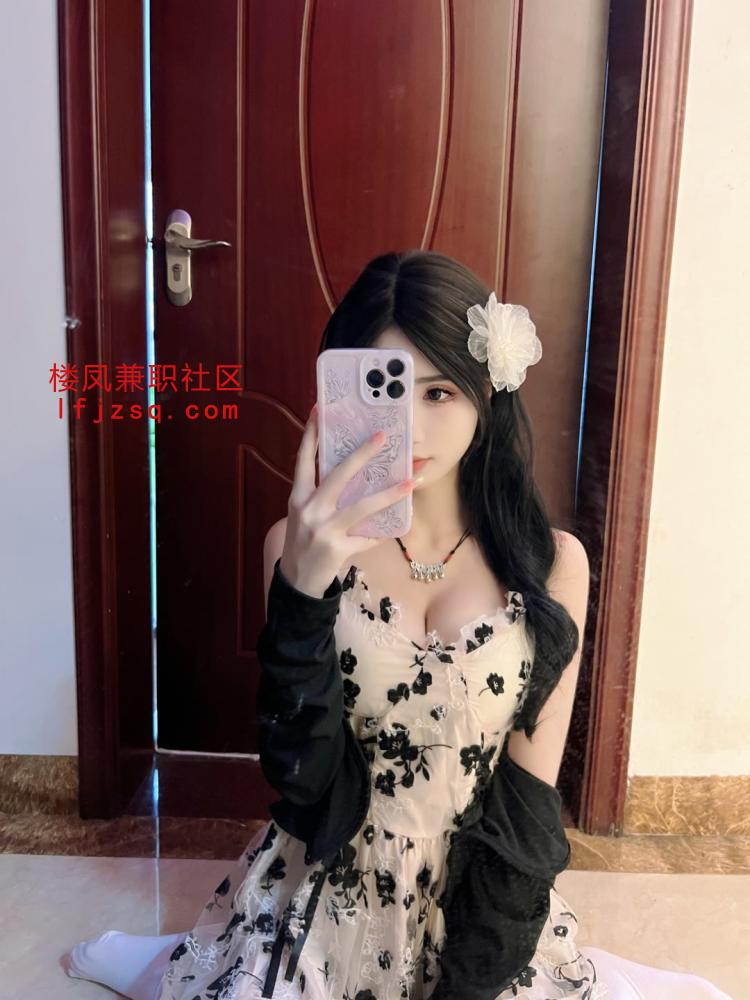 黑丝美女服务很得劲淫叫不断只上门