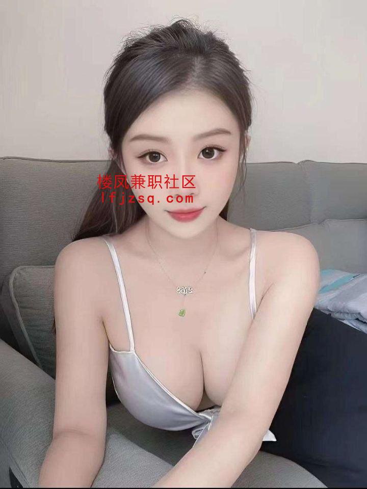 丰满御姐，人美声甜