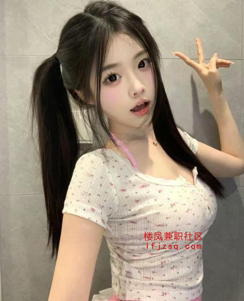 兼职学生妹刚刚下海