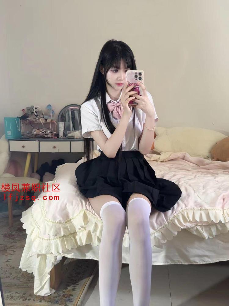 水超多的兼职小妹