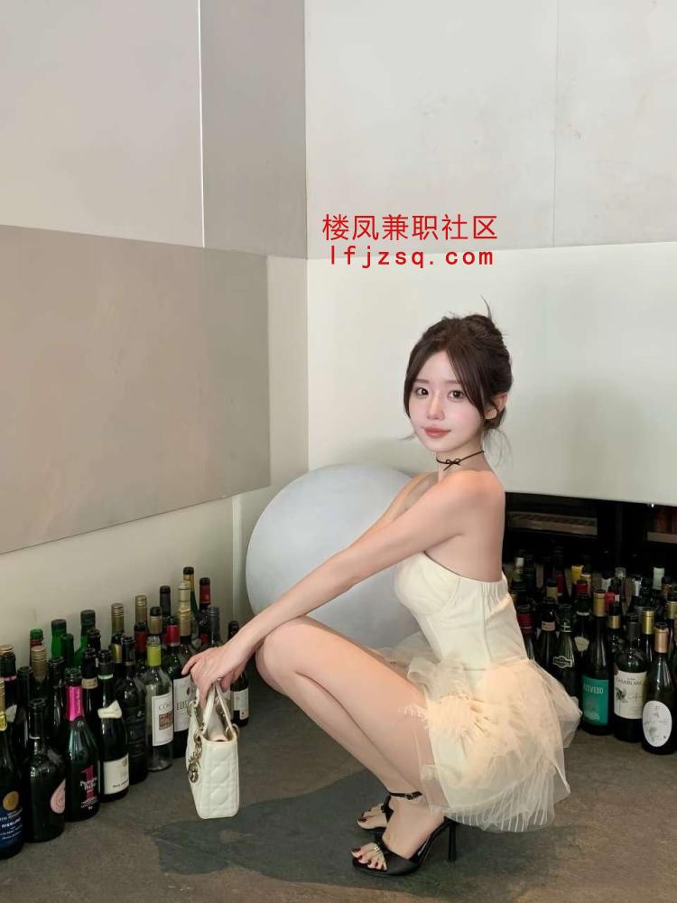 天然白虎学生妹少妇人妻🈚定金🉑内射
