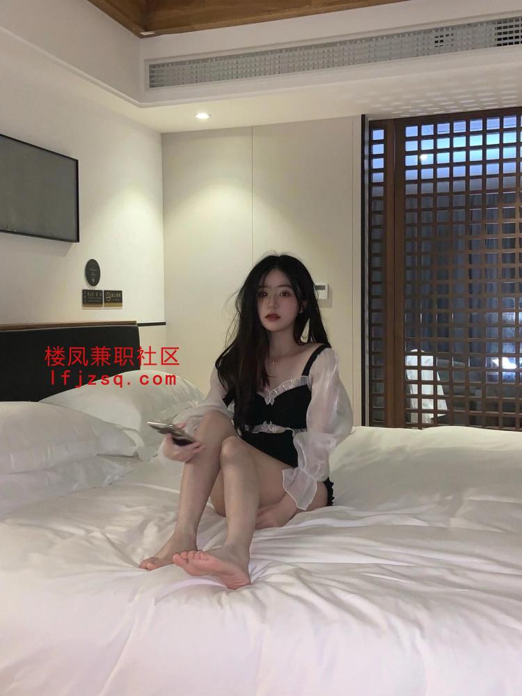 白云乖巧听话的实习妹又骚又媚操起来真爽