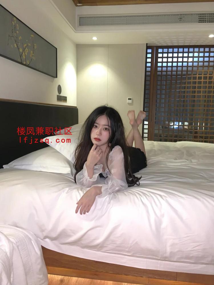 白云乖巧听话的实习妹又骚又媚操起来真爽