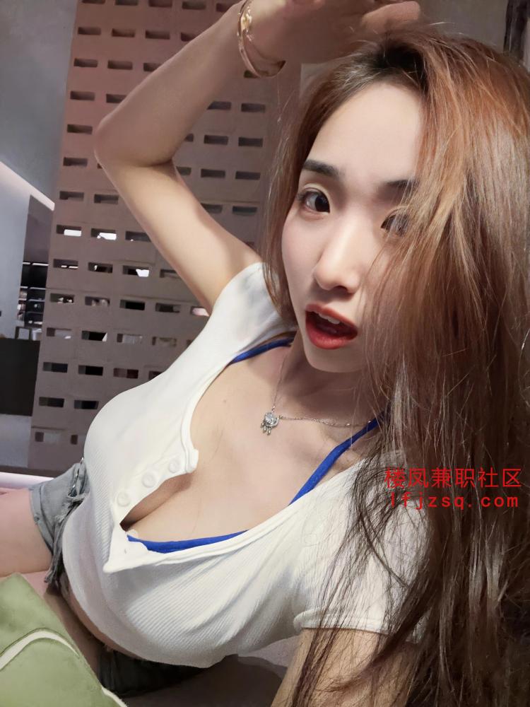 南山性欲超强小骚逼很嫩